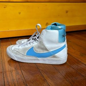 LIGHTLY WORN BLAZER MID '77 SE GS 'DANCE - WHITE UNIVERSITY BLUE' 7.5 in womens